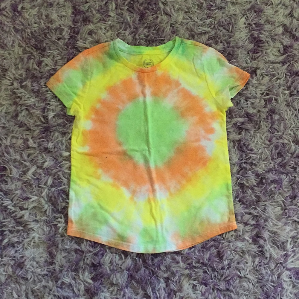 Tye-dye shirt (Bull’s-eye pattern)